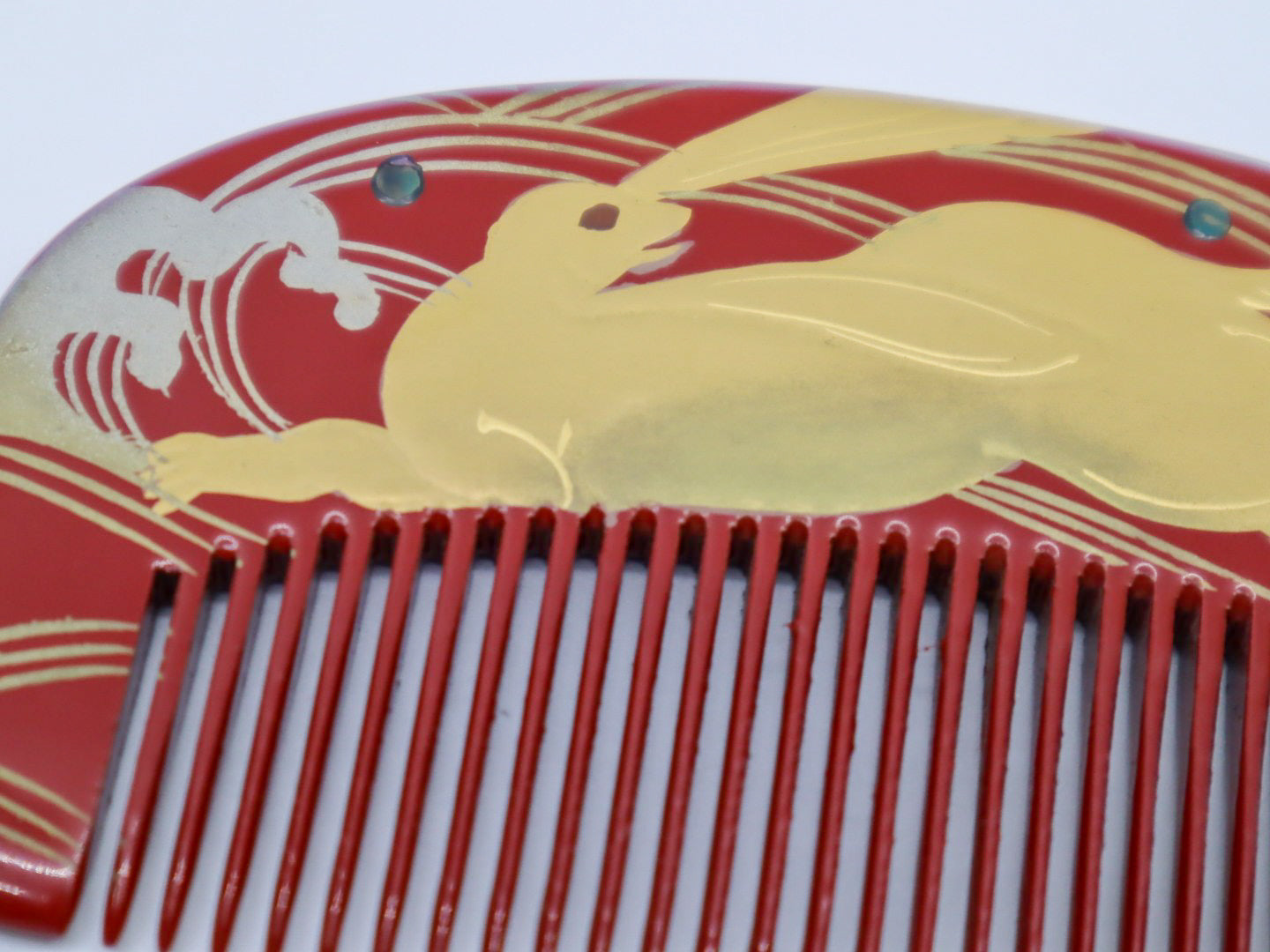 Japanese lacquered comb KUSHI w Rabbit and Waves